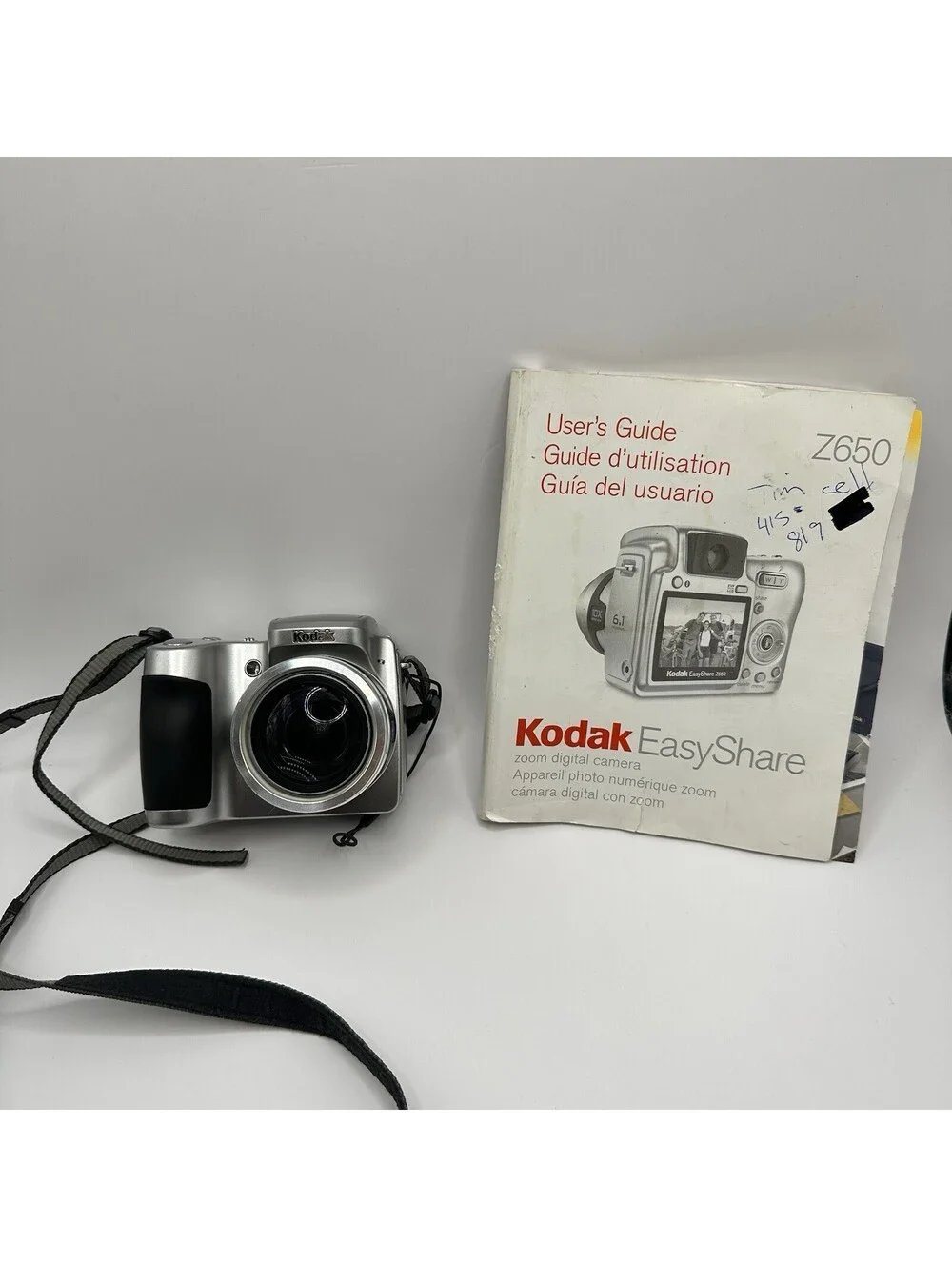 Kodak EasyShare Z650 6.1MP Silver Point & Shoot Camera 10x Zoom, Viewfinder